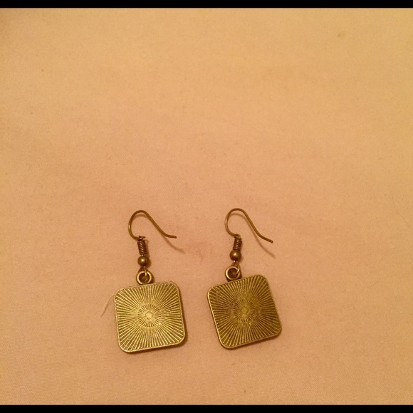 Bronze Vintage Earrings - Picture 4 of 4